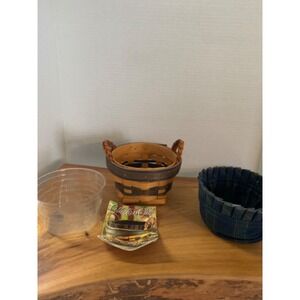 Longaberger Basket 1998 Collector's Club Thyme‎ Booking Basket Combo


 Liner